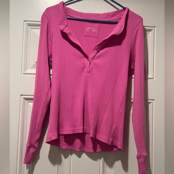 aerie Tops - Ribbed Aerie Henley